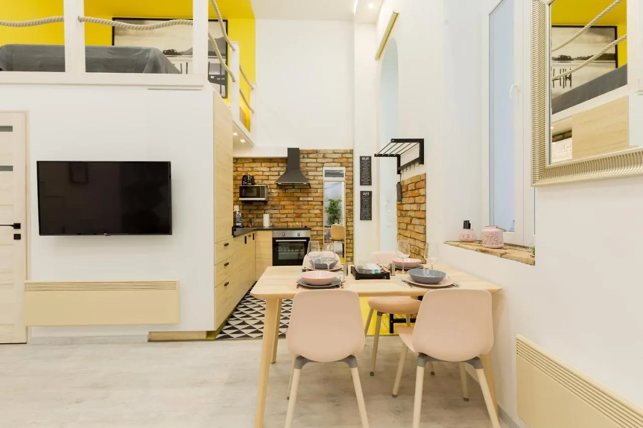 Pastel Paradise With A Ray Of Sunshine Budapest Apartment